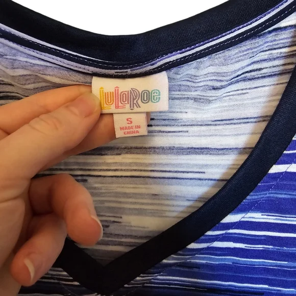 3/$15 Lularoe Blue V-Neck Shirt Christy T Size Small - Picture 2 of 7